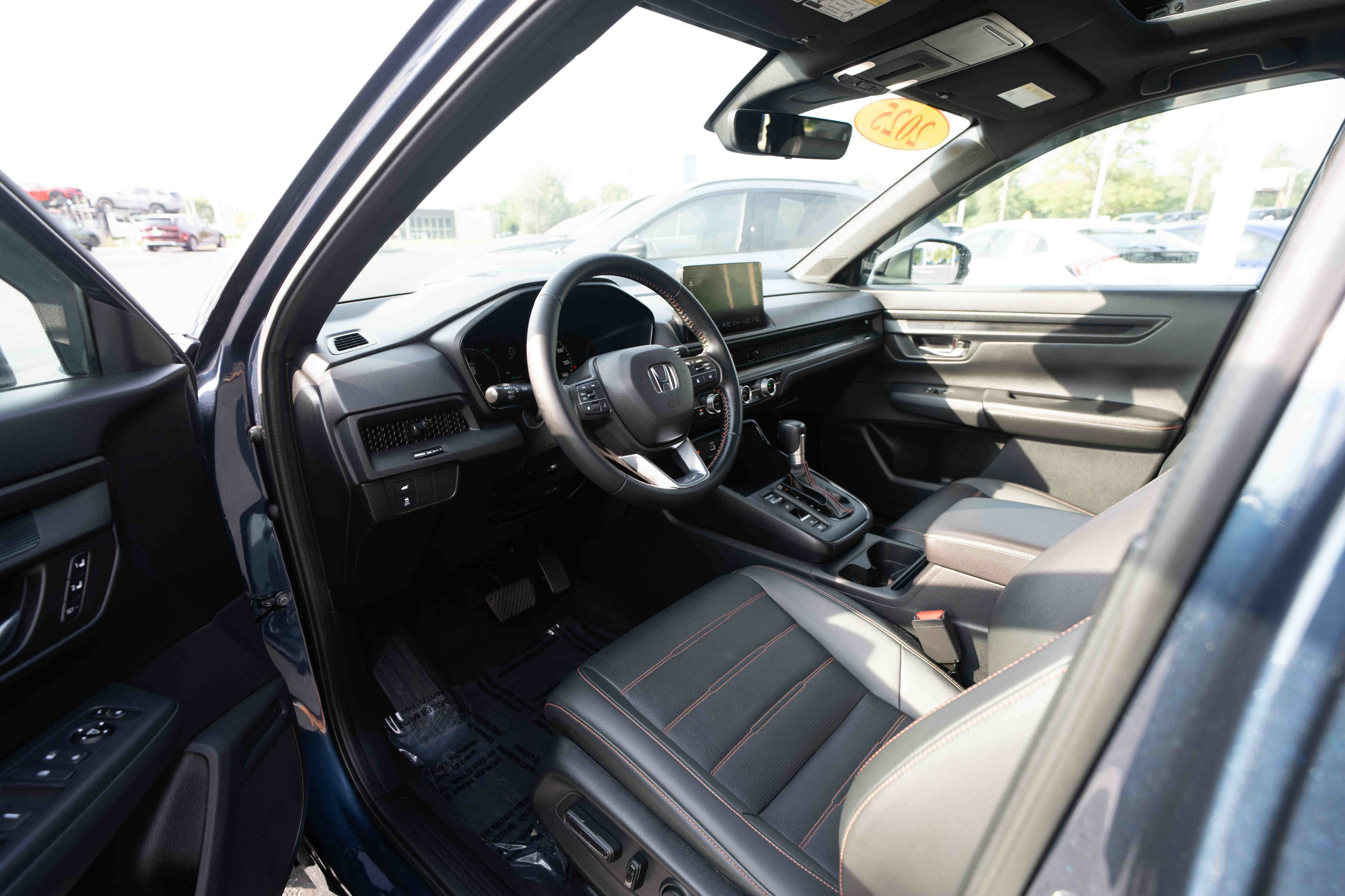 Certified 2025 Honda CR-V Sport-L image 8
