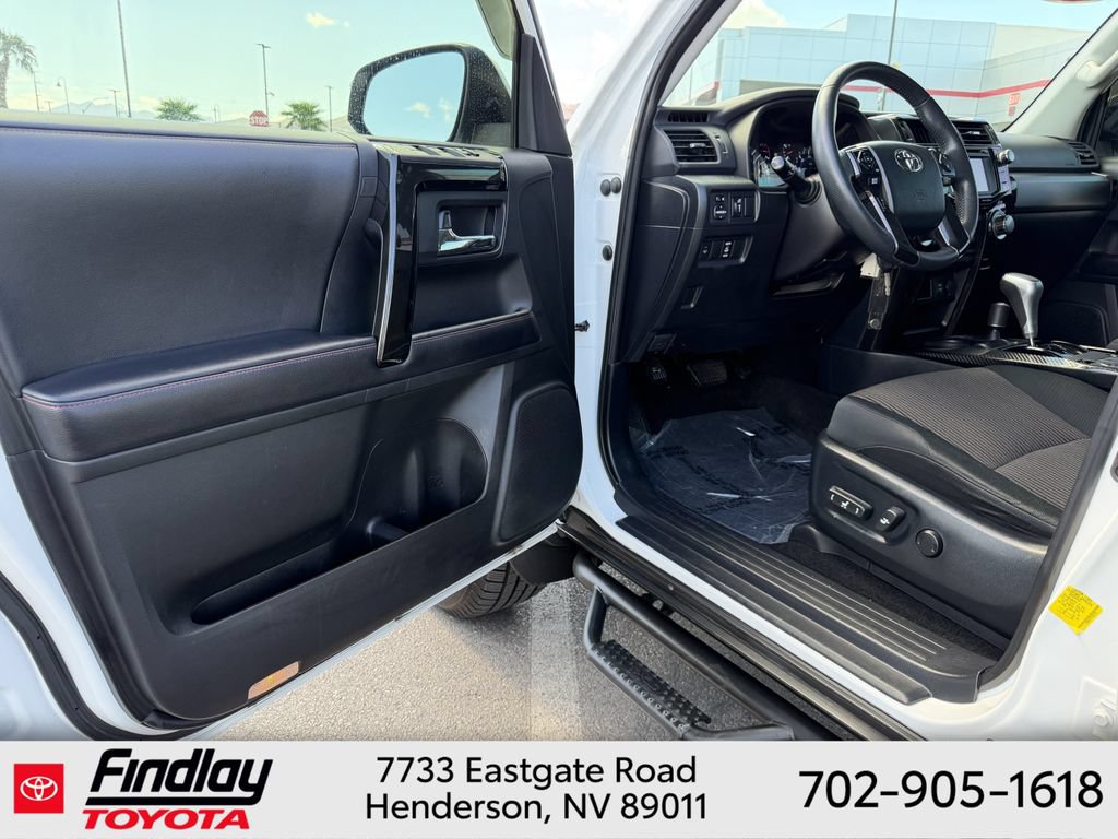 Certified 2019 Toyota 4Runner TRD Off-Road AWD/4WD image 7