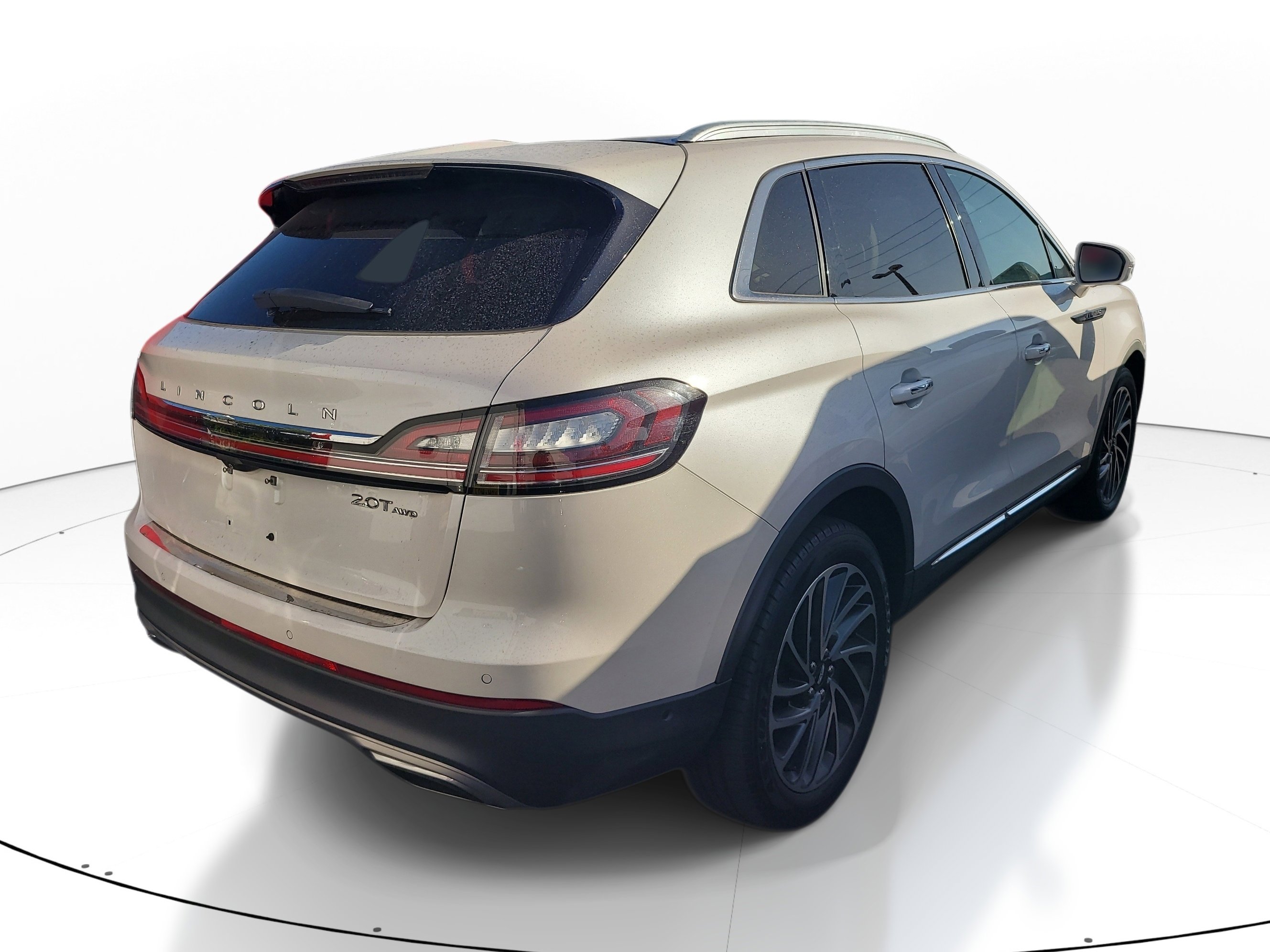 Used 2019 Lincoln Nautilus Reserve image 4