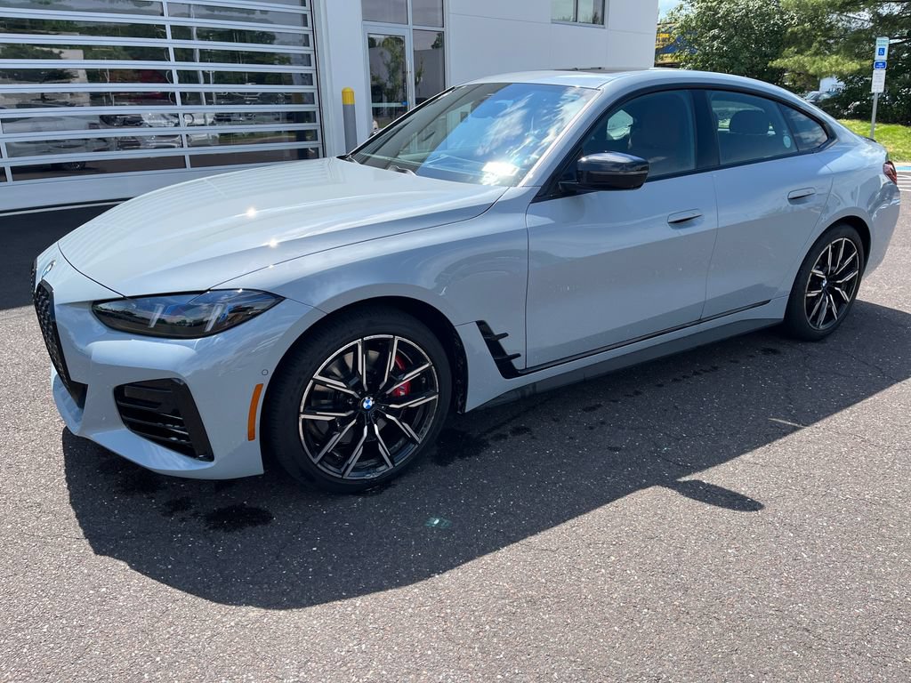 Certified 2026 BMW 430i xDrive w/ M Sport Package AWD/4WD image 3