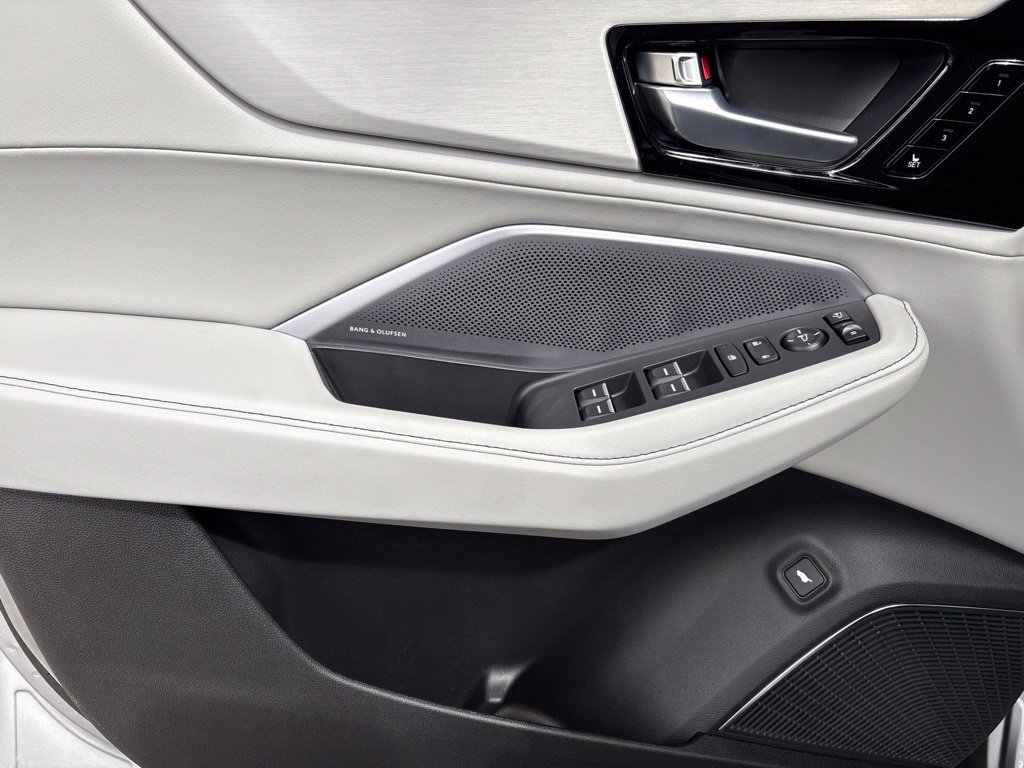 New 2026 Acura MDX w/ Technology Package FWD image 17