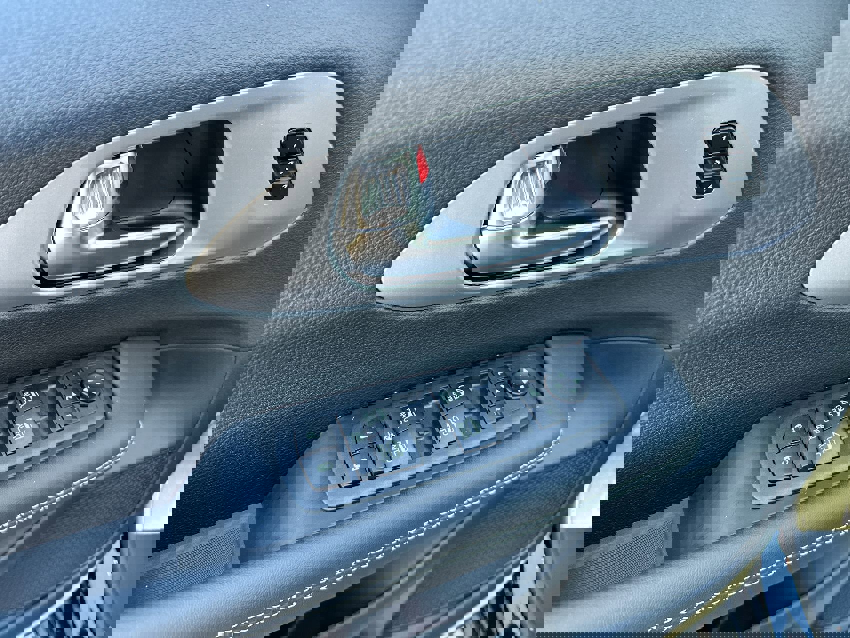 New 2026 Chrysler Pacifica Limited w/ S Appearance Package image 13