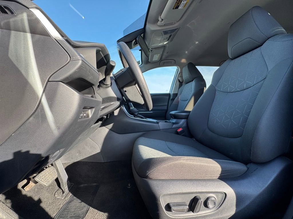 Used 2024 Toyota RAV4 XLE image 18