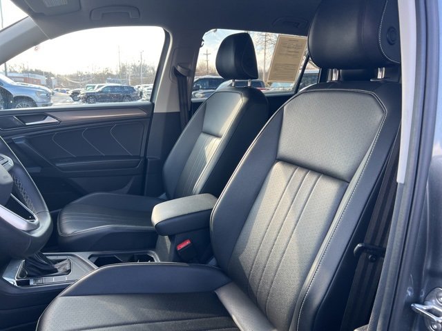 Used 2024 Volkswagen Tiguan SE image 26