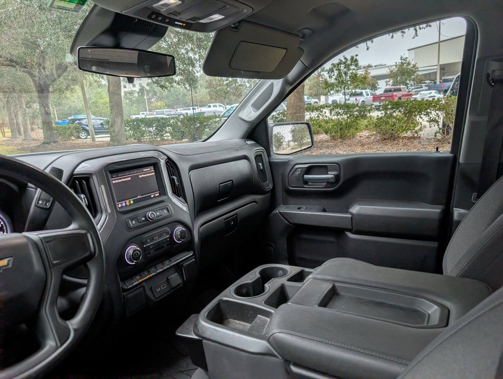Used 2023 Chevrolet Silverado 1500 Custom image 11
