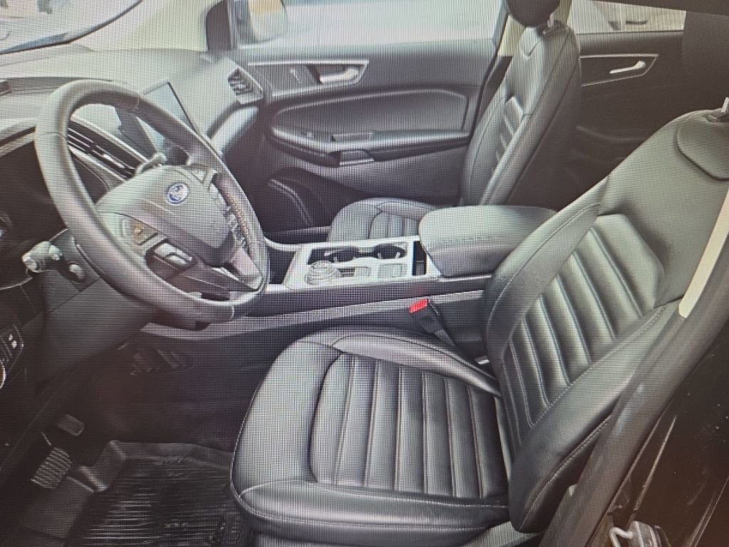 Used 2022 Ford Edge SEL w/ Convenience Package image 5