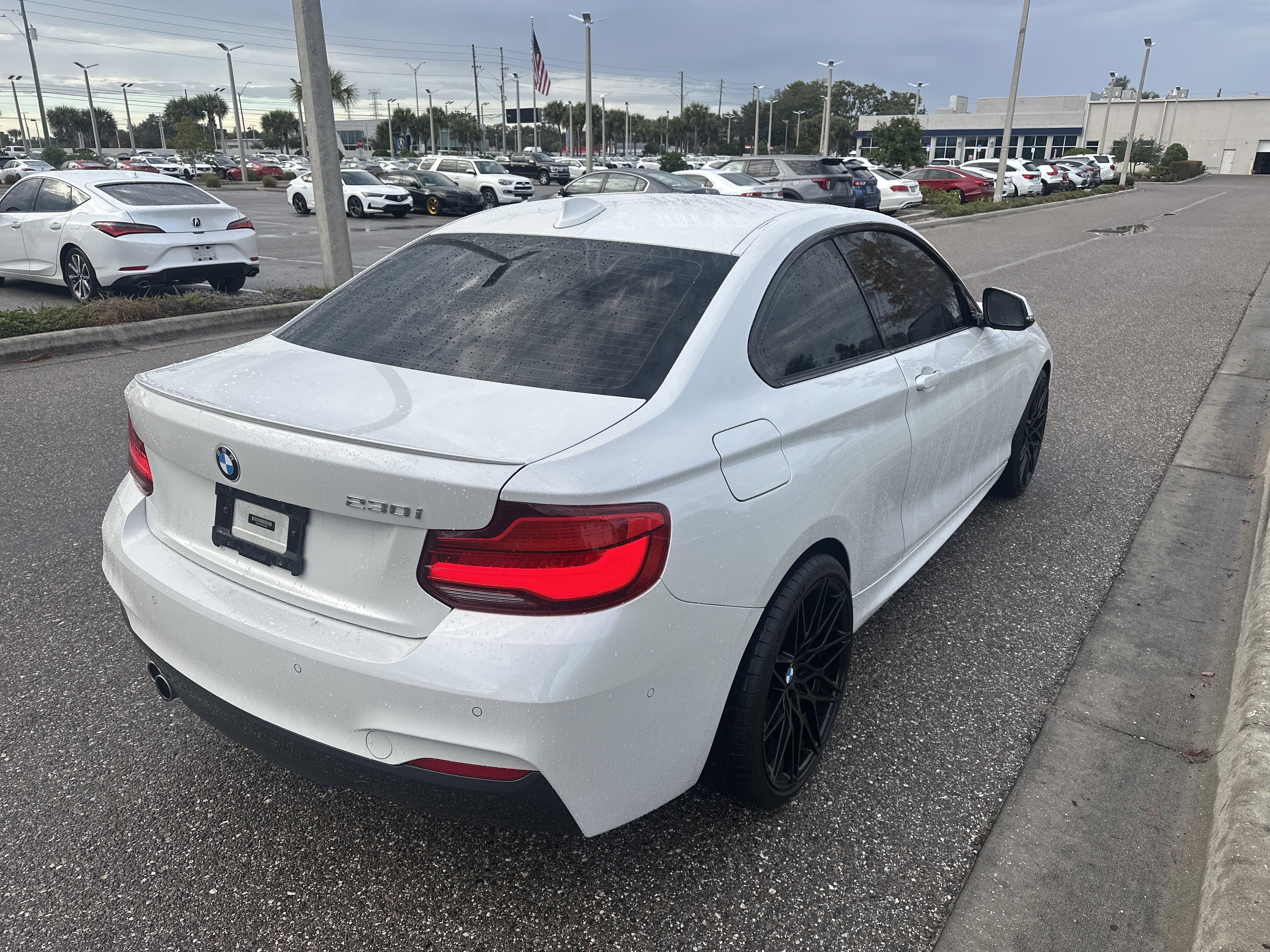 Used 2019 BMW 230i Coupe w/ M Sport Package image 6