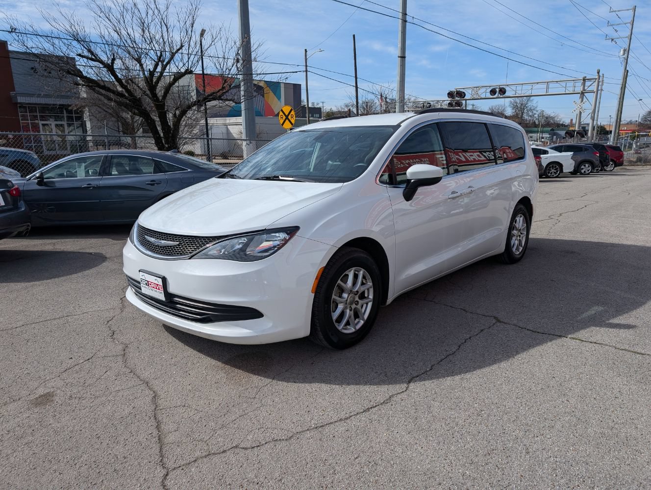 Used 2020 Chrysler Voyager Lxi