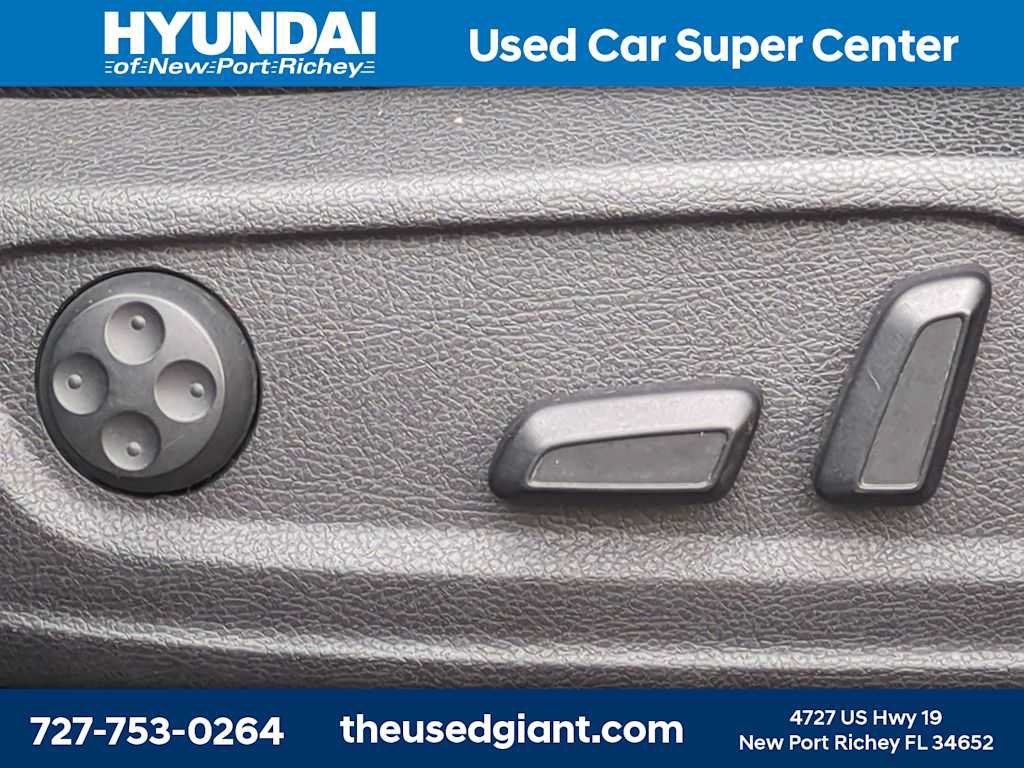 Used 2012 Volkswagen CC Sport FWD image 18