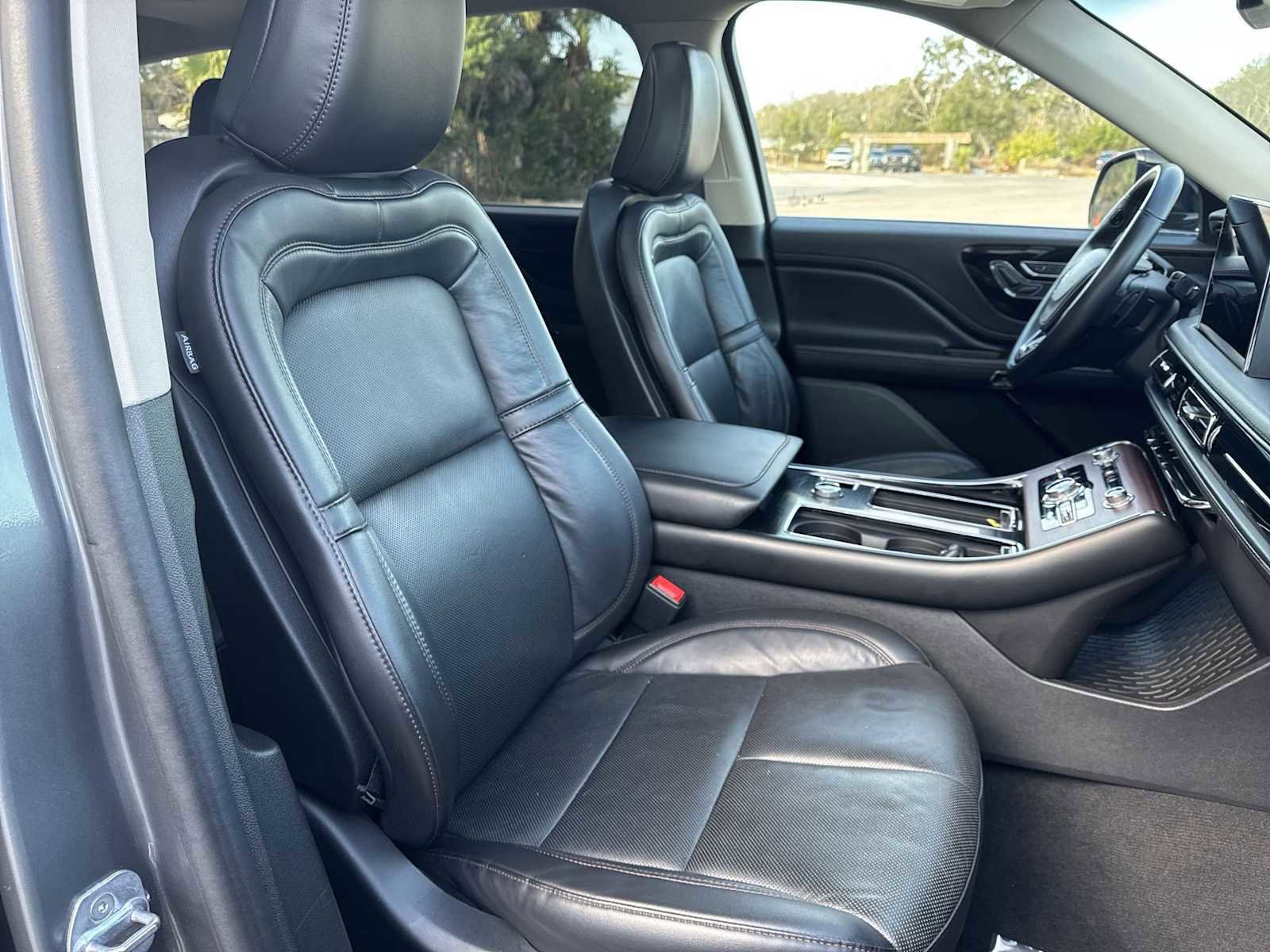 Used 2023 Lincoln Aviator Reserve AWD/4WD image 20