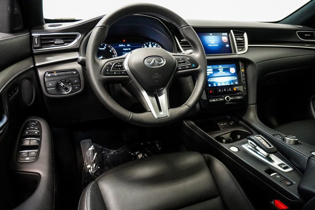 Used 2024 INFINITI QX55 Luxe w/ Cargo Package AWD/4WD image 17