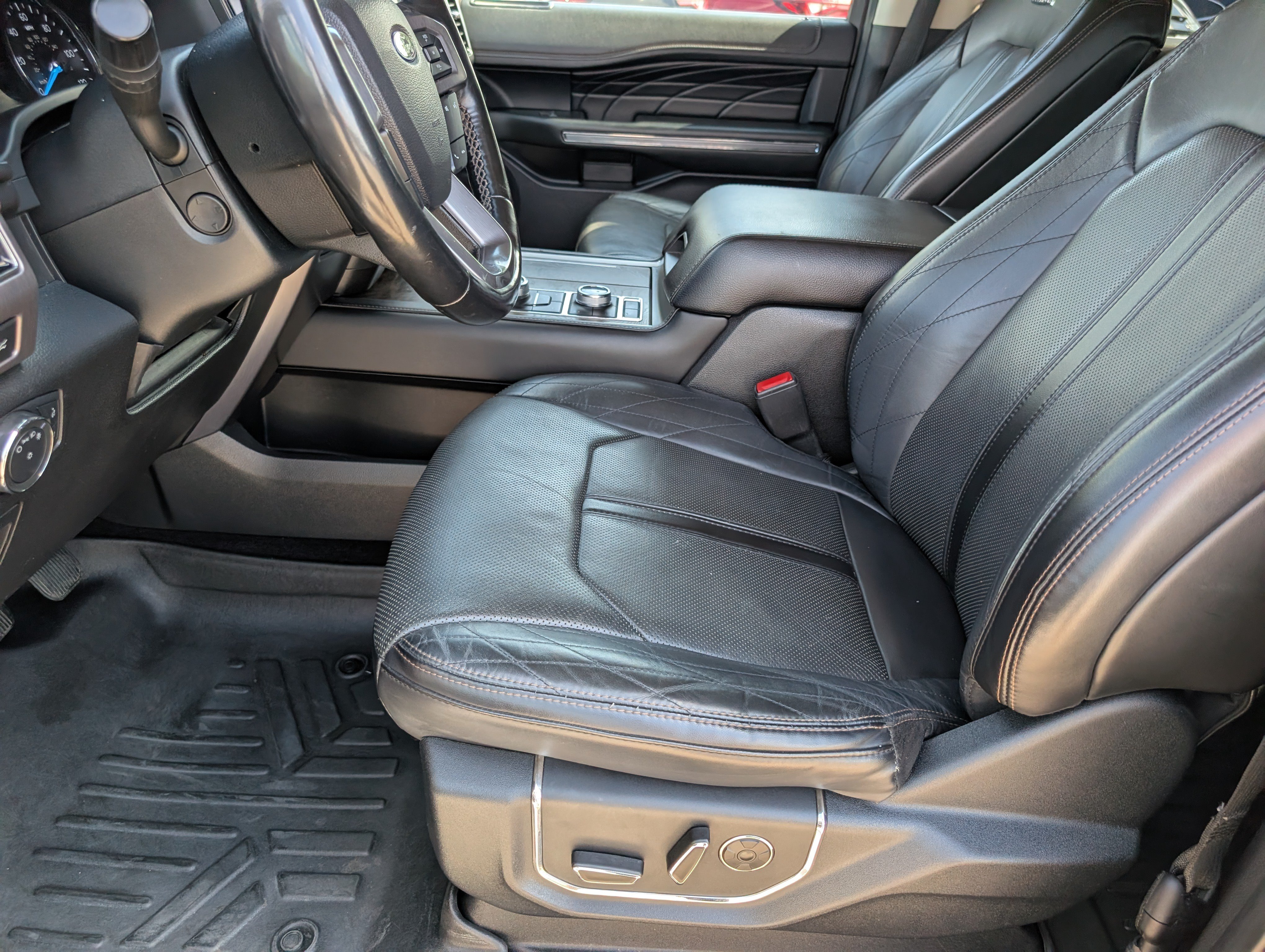 Used 2019 Ford Expedition Max Platinum AWD/4WD image 9