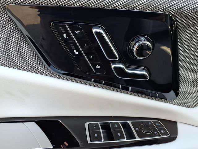 New 2027 Cadillac Optiq Luxury AWD/4WD image 28