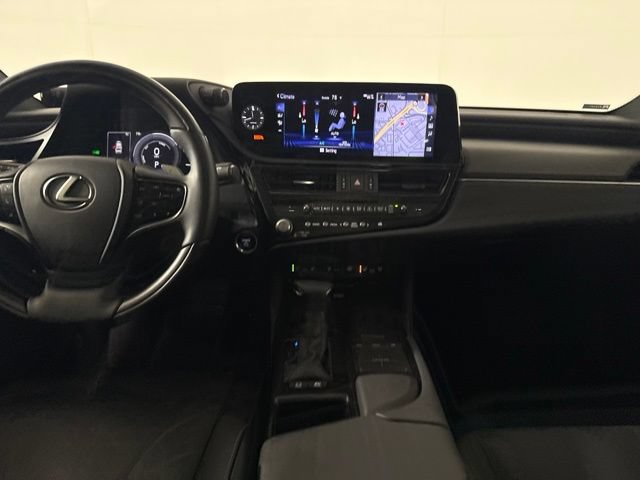 Certified 2022 Lexus ES 300h Ultra Luxury w/ Accessory Package 2 FWD image 34