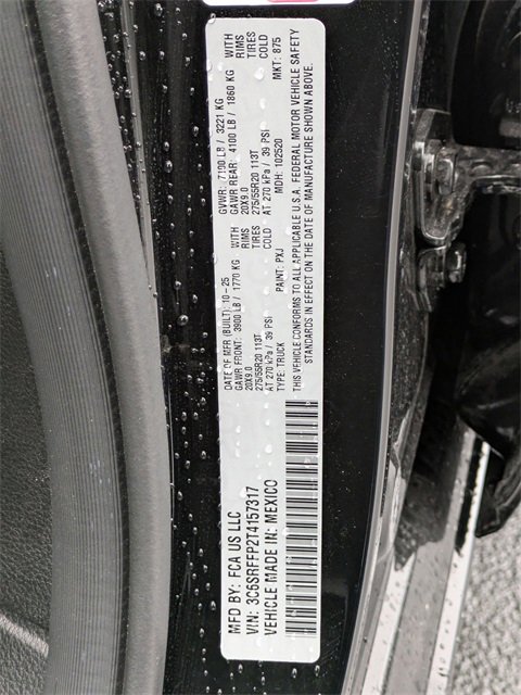 New 2026 RAM 1500 4x4 Crew Cab image 32