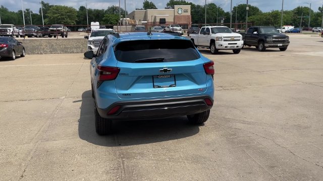 Used 2025 Chevrolet Trax RS w/ Driver Confidence Package FWD image 7