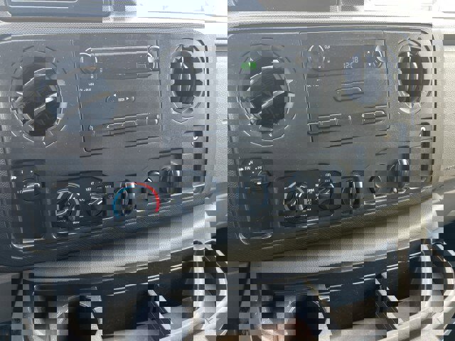 Used 2015 Ford E-350 and Econoline 350 Super Duty image 13