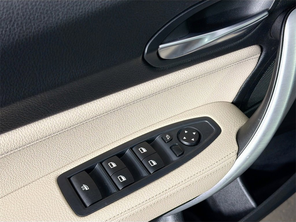 Used 2017 BMW M240i xDrive Convertible image 16