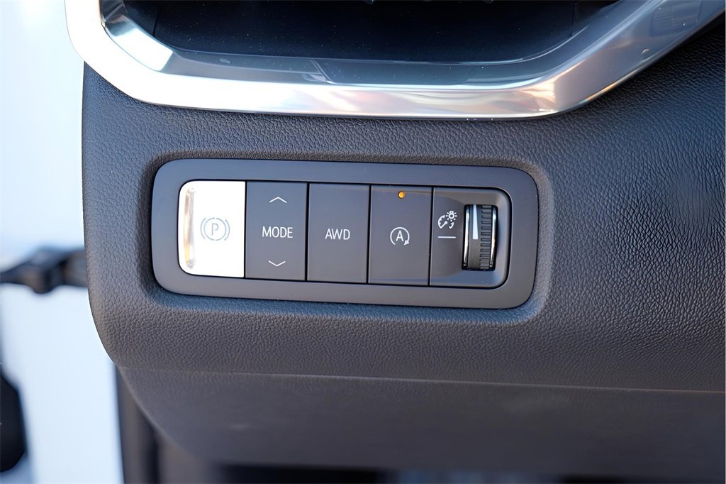 New 2026 GMC Acadia Denali w/ Super Cruise Package image 18