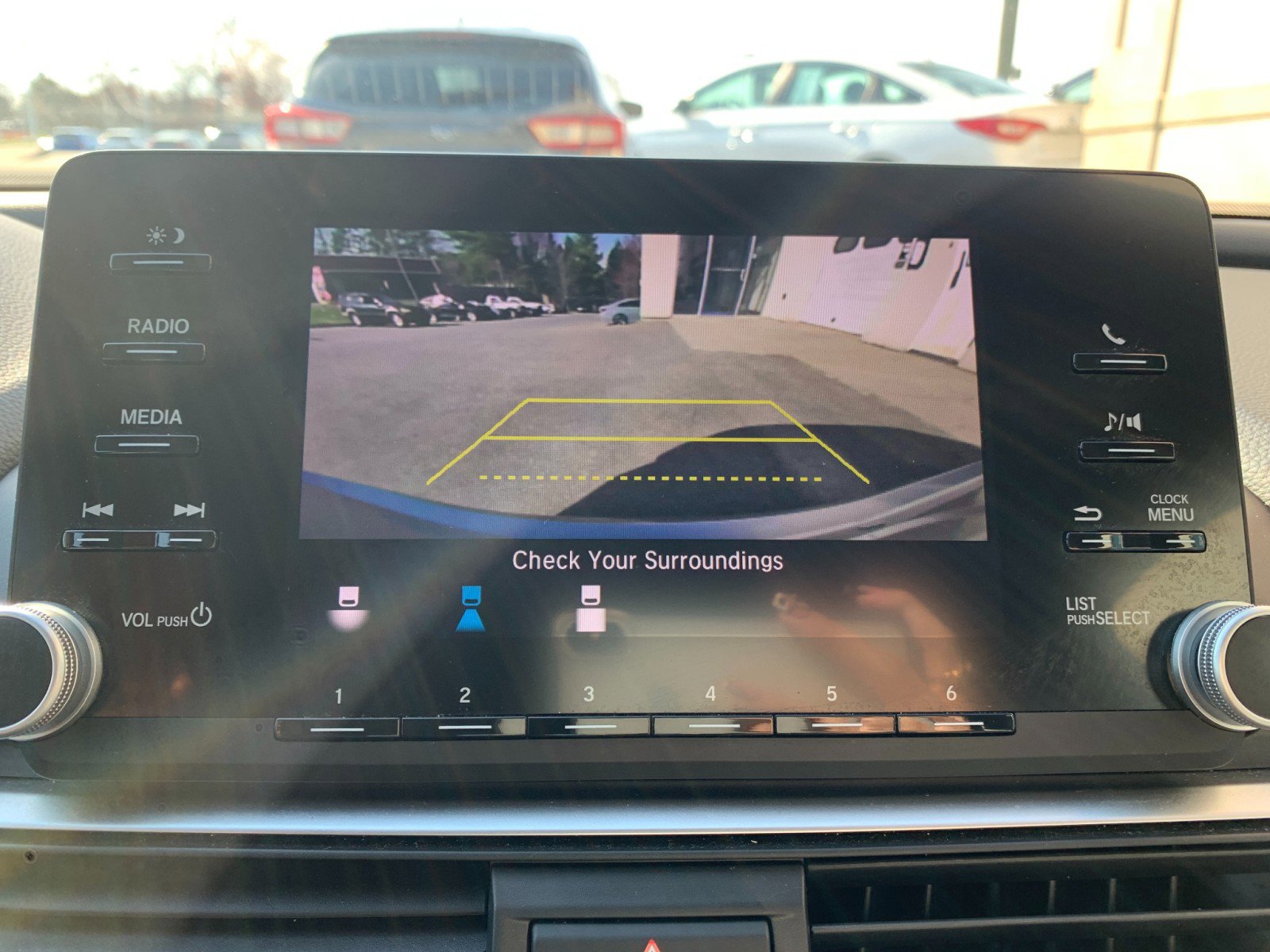 Used 2018 Honda Accord LX image 24