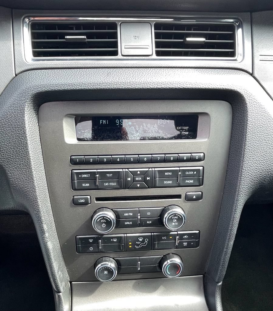 Used 2014 Ford Mustang Coupe RWD image 21