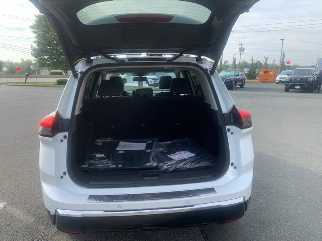 New 2026 Nissan Rogue Platinum image 30