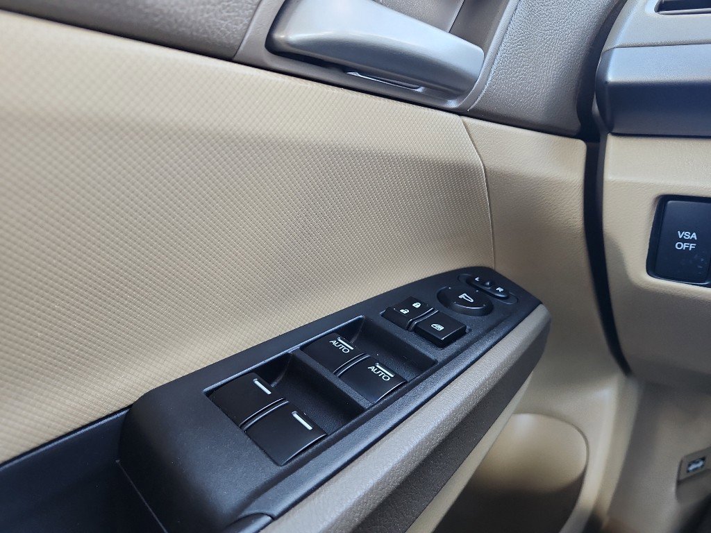 Used 2009 Honda Accord LX-P image 28