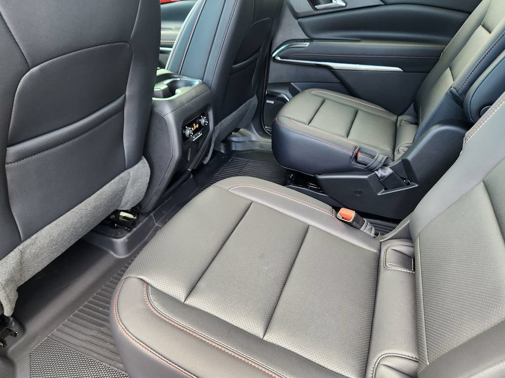 New 2026 Chevrolet Traverse Z71 w/ Enhanced Driving Package AWD/4WD image 10