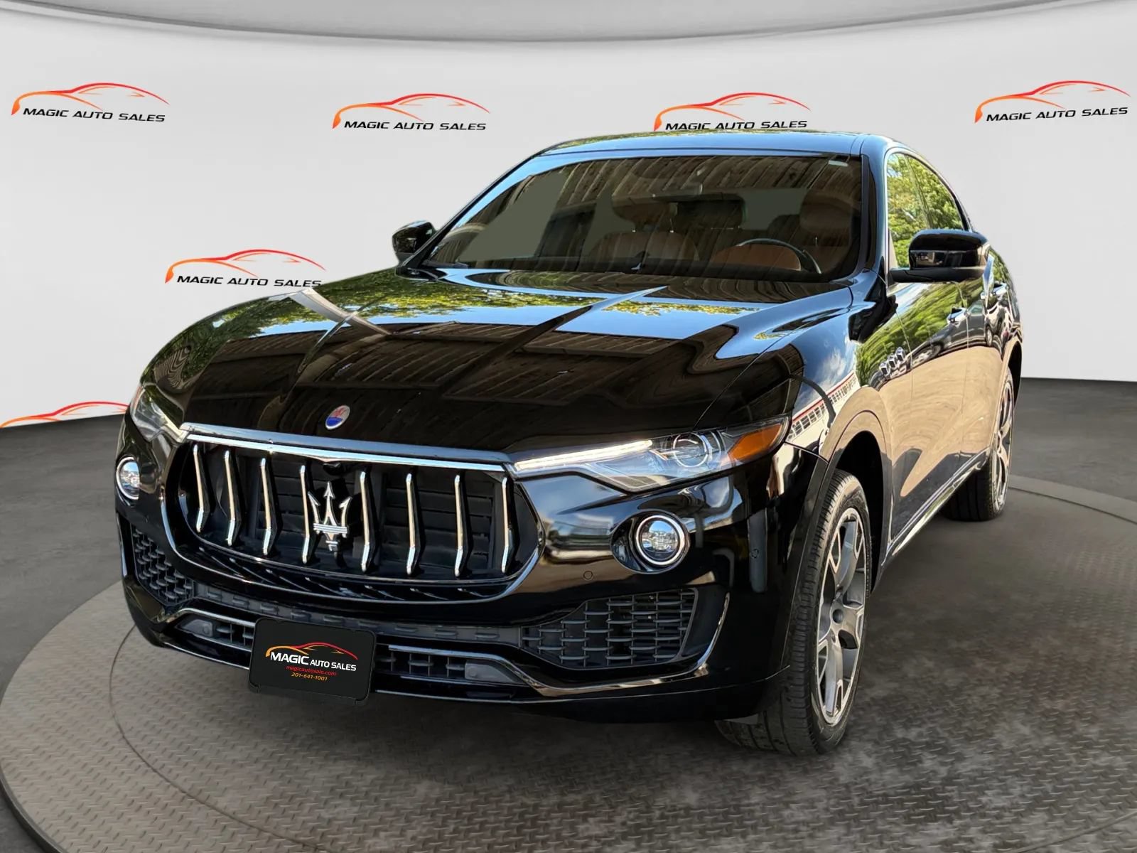 Used 2019 Maserati Levante AWD/4WD image 1
