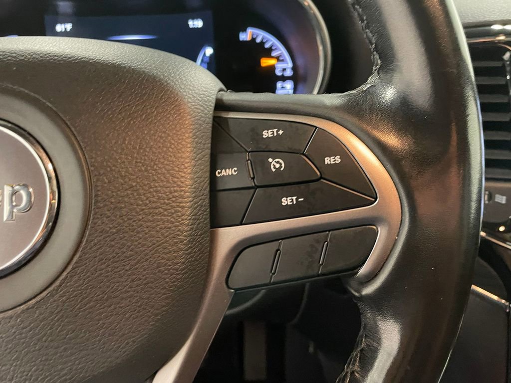 Used 2021 Jeep Grand Cherokee Limited image 35