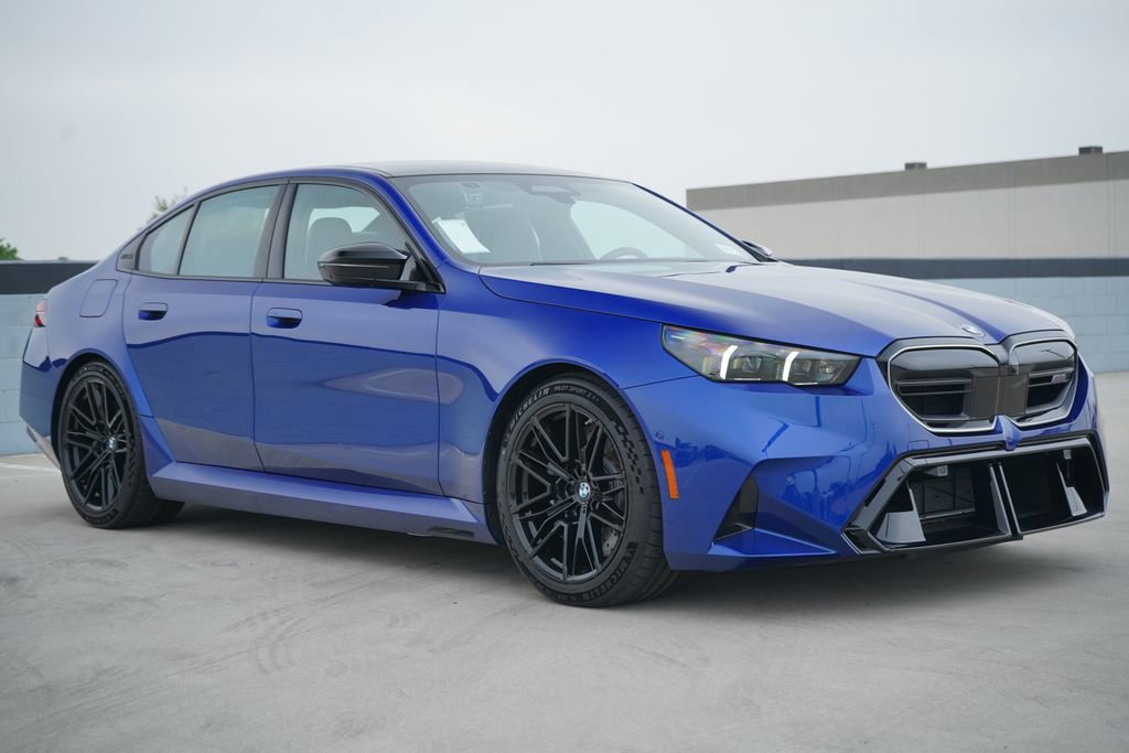 New 2026 BMW M5 w/ Executive Package image 3