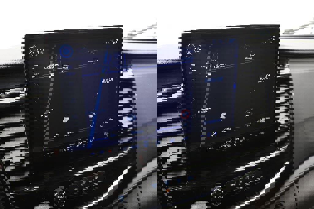 Used 2023 Ford Transit 350 XLT image 21