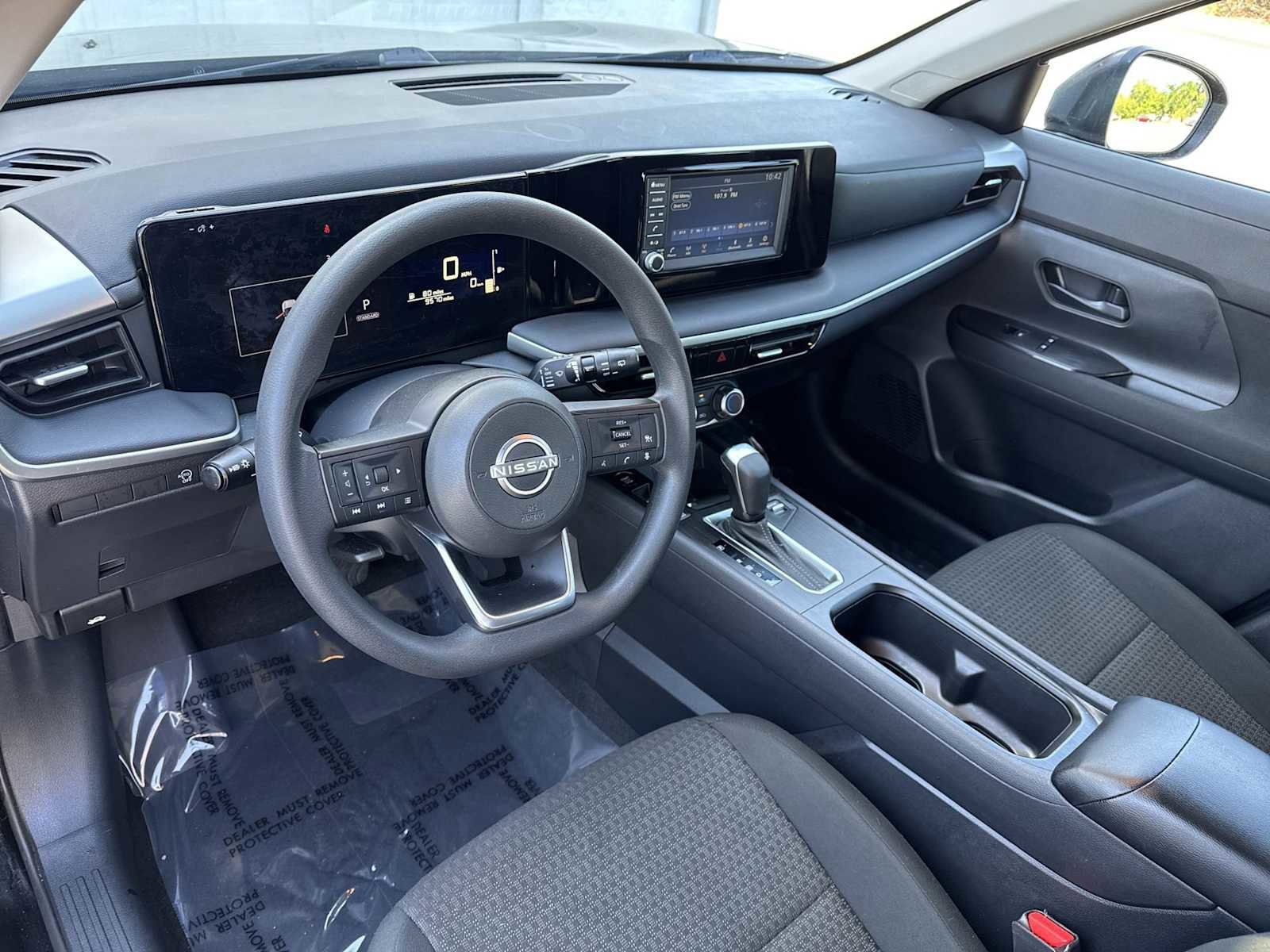 Used 2025 Nissan Kicks S video 2