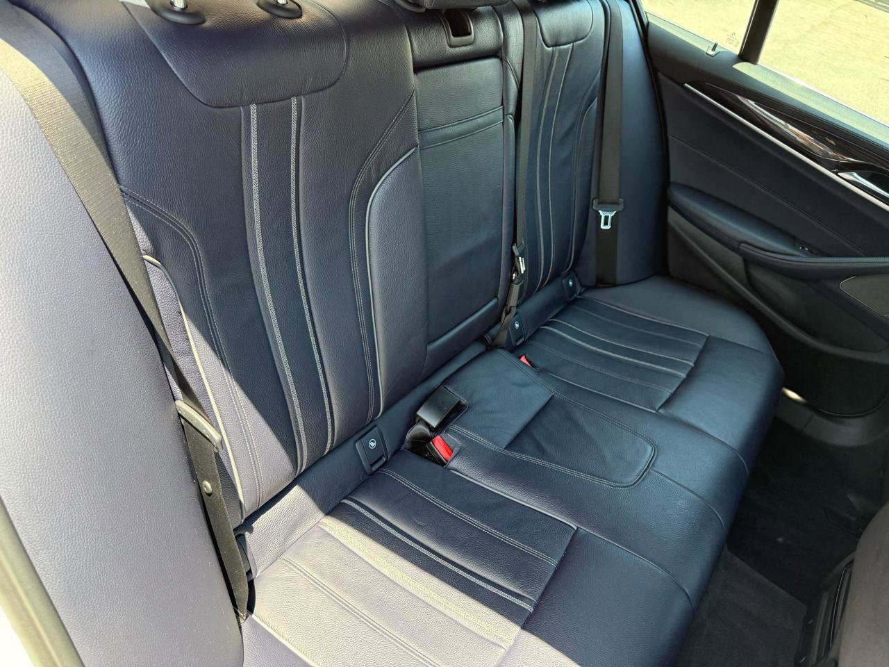 Used 2018 BMW 530e xDrive AWD/4WD image 10