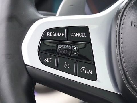 Used 2022 BMW X5 sDrive40i w/ M Sport Package image 15