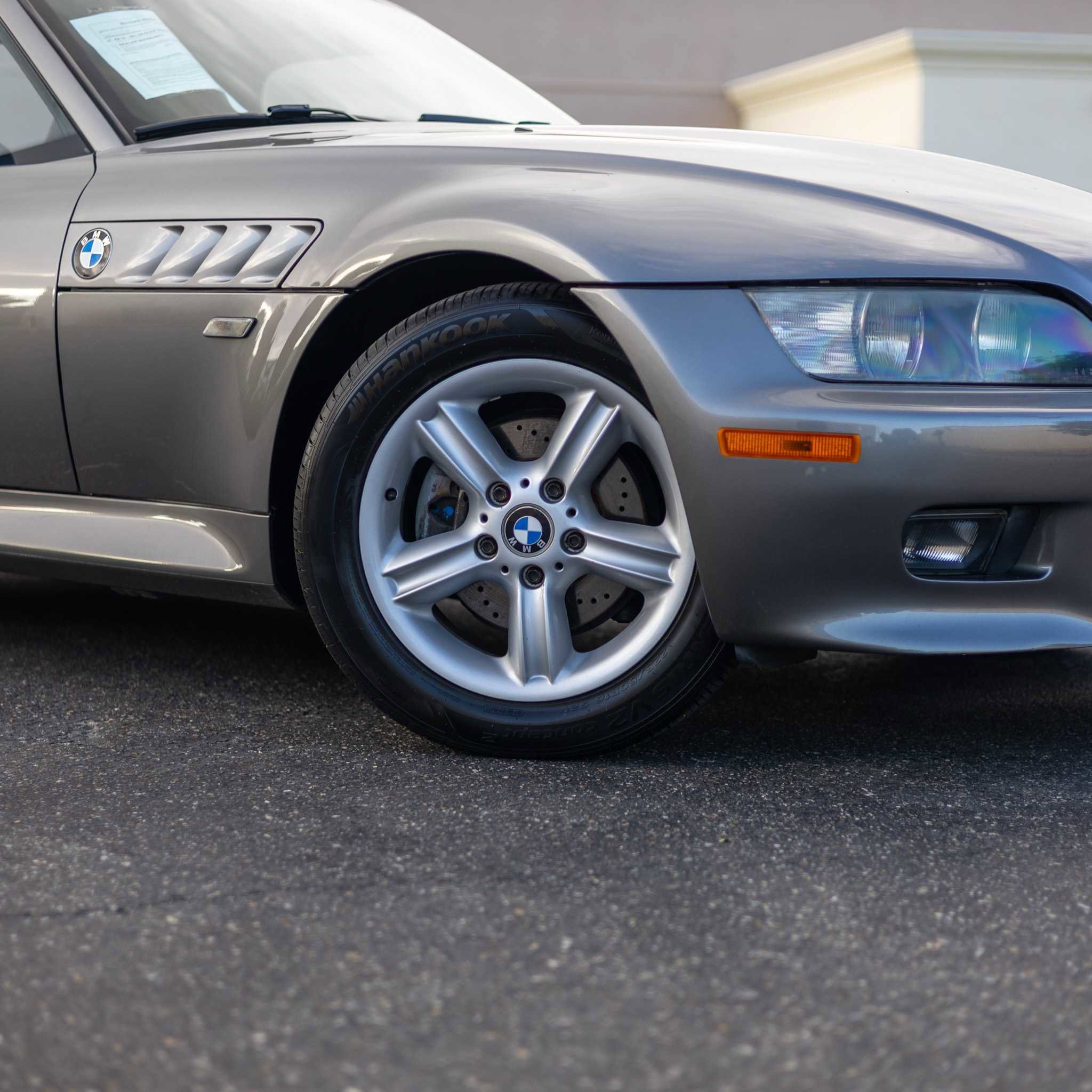 Used 2001 BMW Z3 2.5i image 9