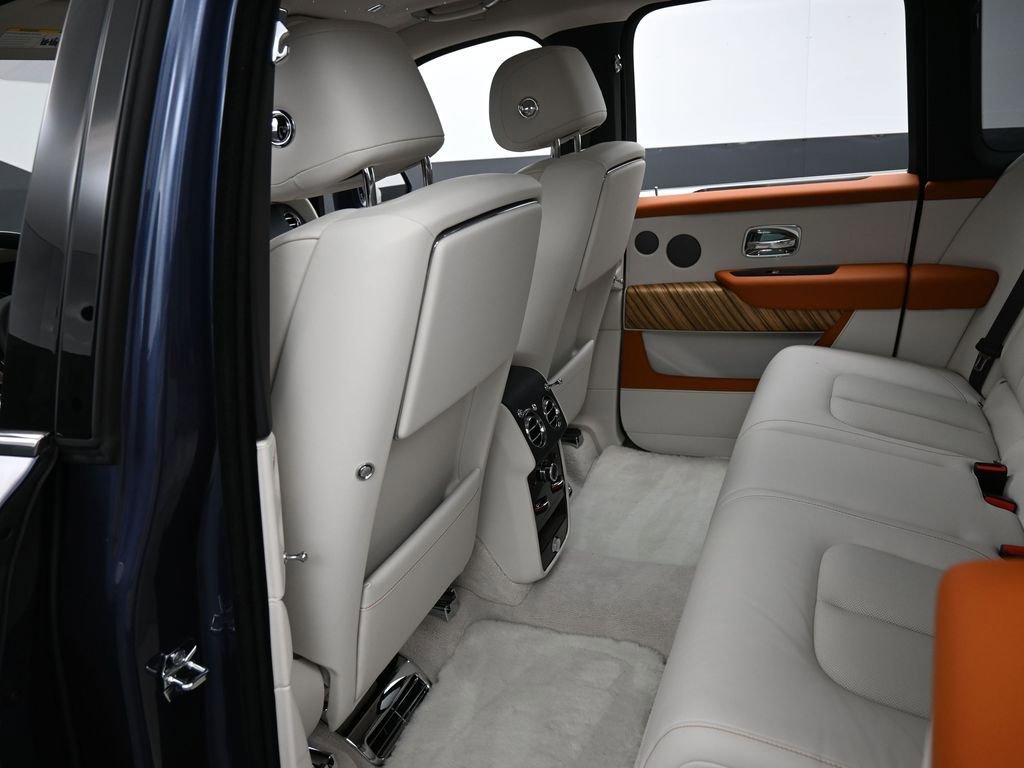 Certified 2024 Rolls-Royce Cullinan AWD/4WD image 26
