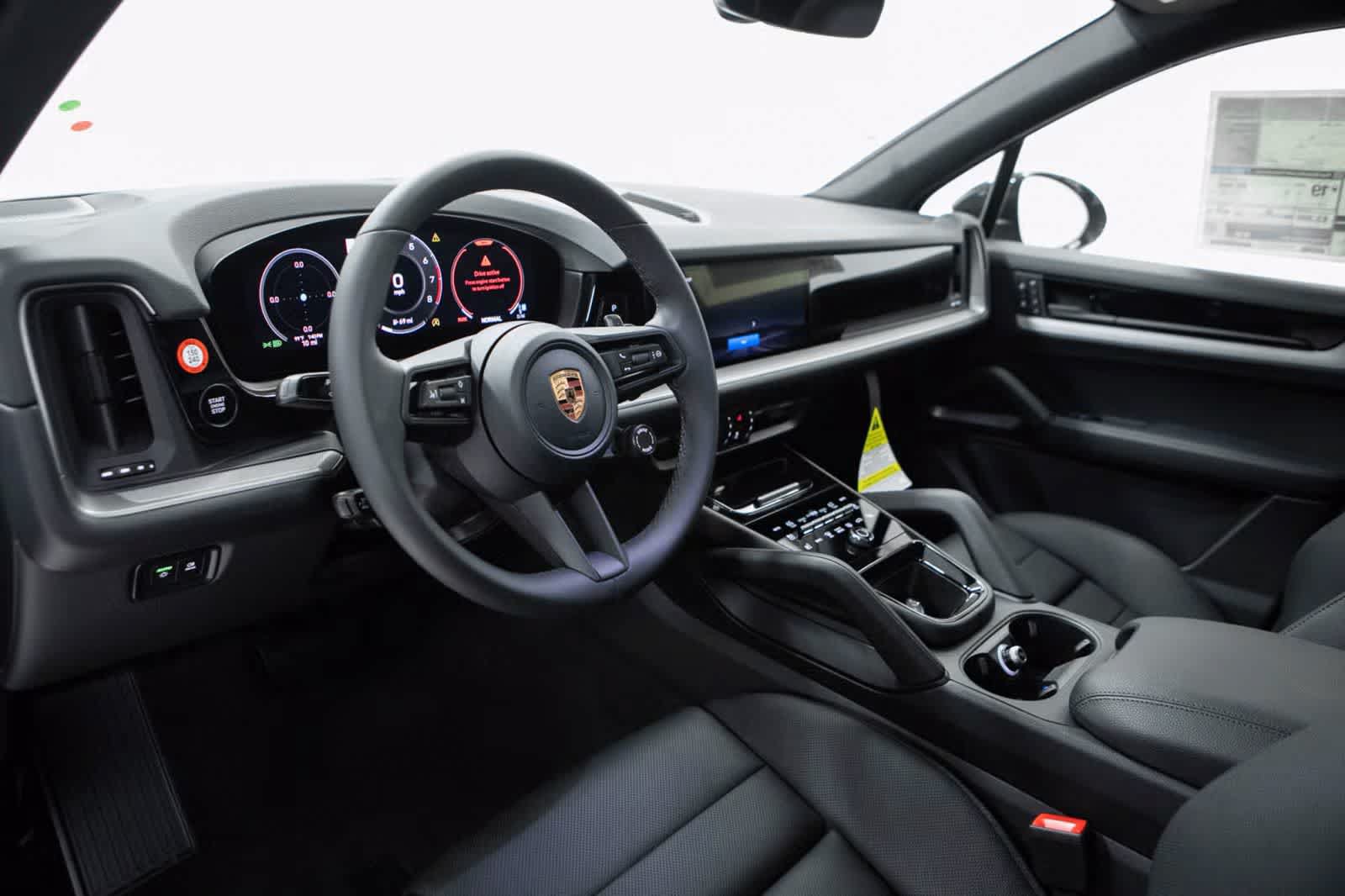 Certified 2026 Porsche Cayenne AWD/4WD image 4