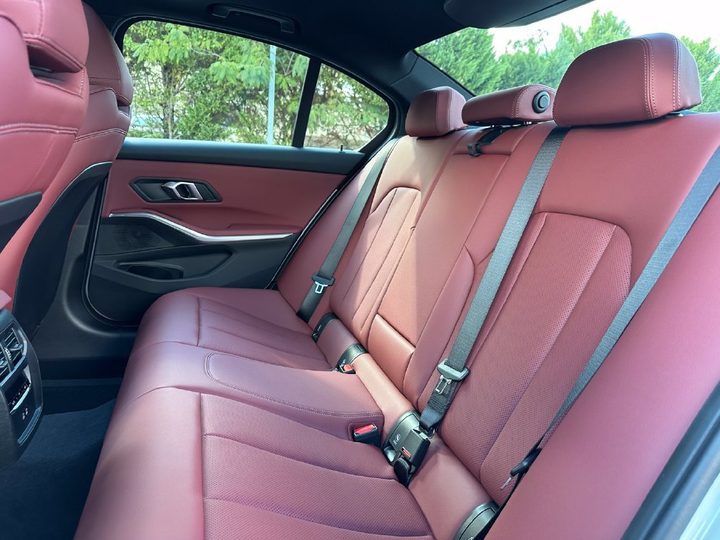 New 2026 BMW 330i Sedan w/ M Sport Package RWD image 19
