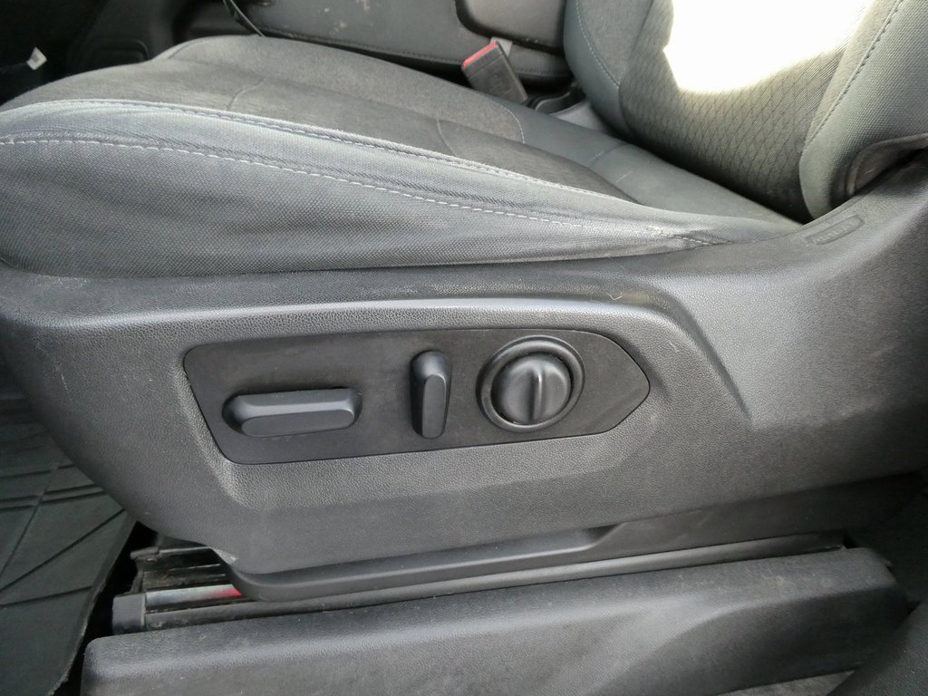 Used 2019 Chevrolet Silverado 1500 RST image 21