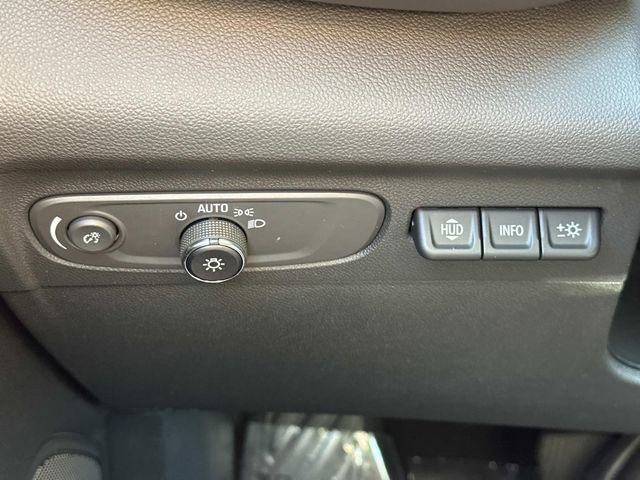 Used 2023 Buick Envision Avenir image 26