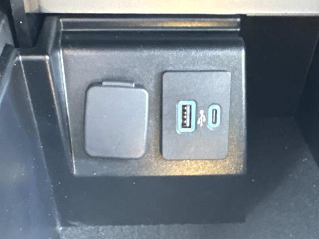 Certified 2021 Ford Explorer Limited w/ Hybrid Equipment Group 310A image 25