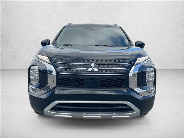Used 2023 Mitsubishi Outlander SEL image 2