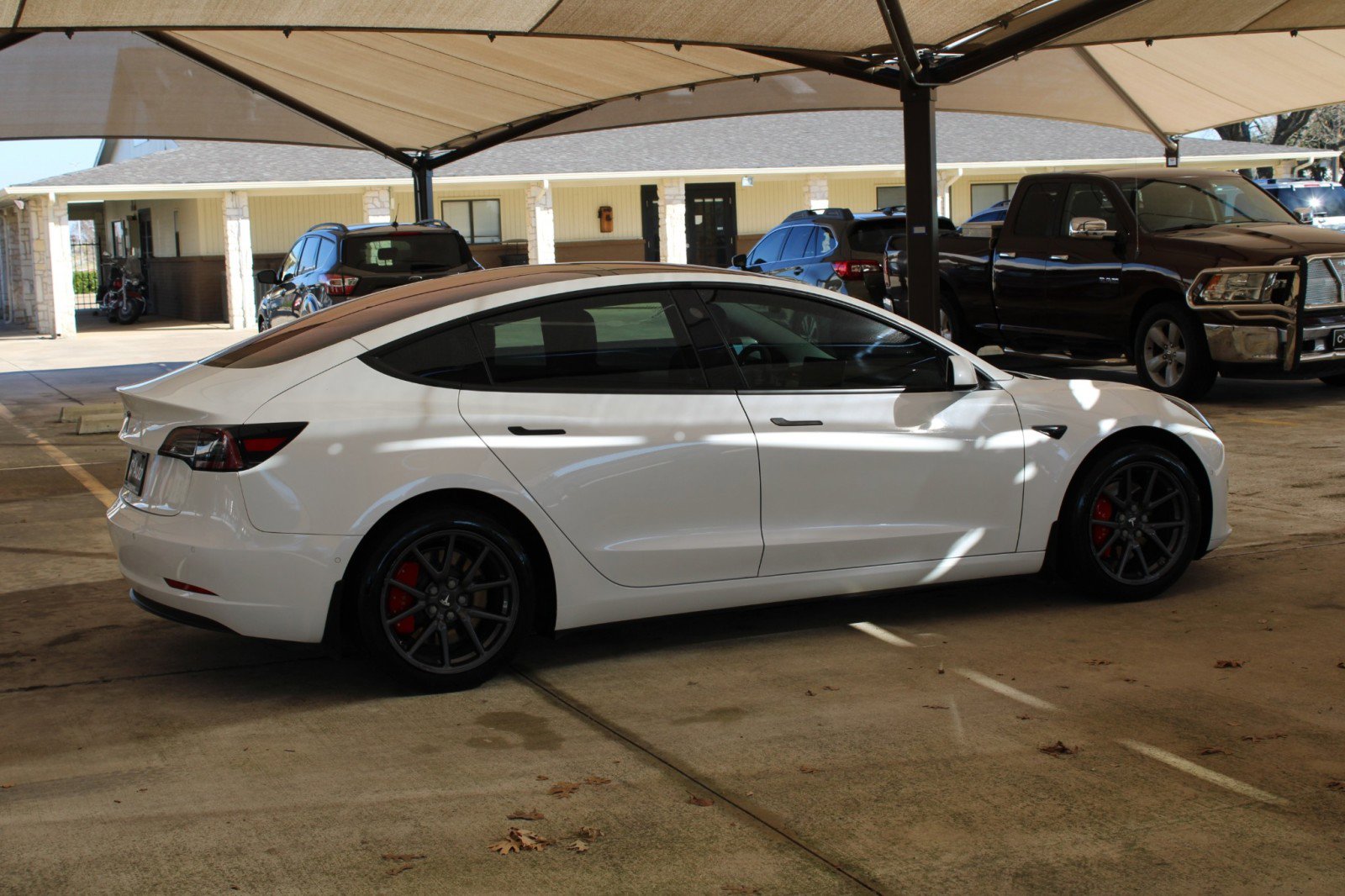 Used 2018 Tesla Model 3 Long Range image 12