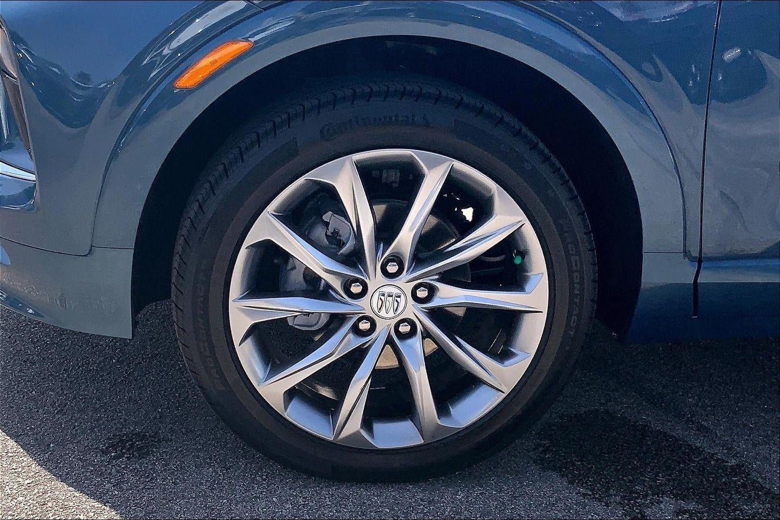 Used 2026 Buick Encore GX Avenir w/ Avenir Technology Package AWD/4WD image 9