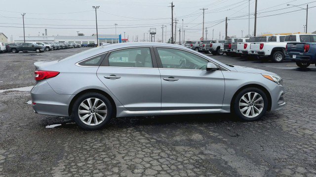 Used 2016 Hyundai Sonata Sport image 9