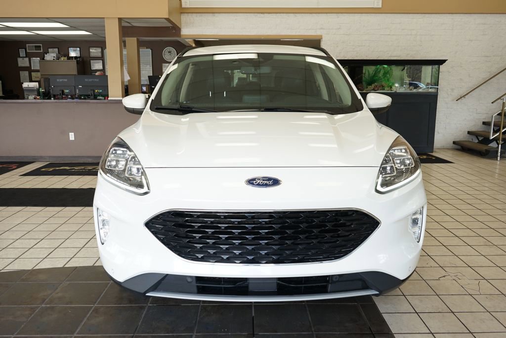 Used 2020 Ford Escape Titanium image 19