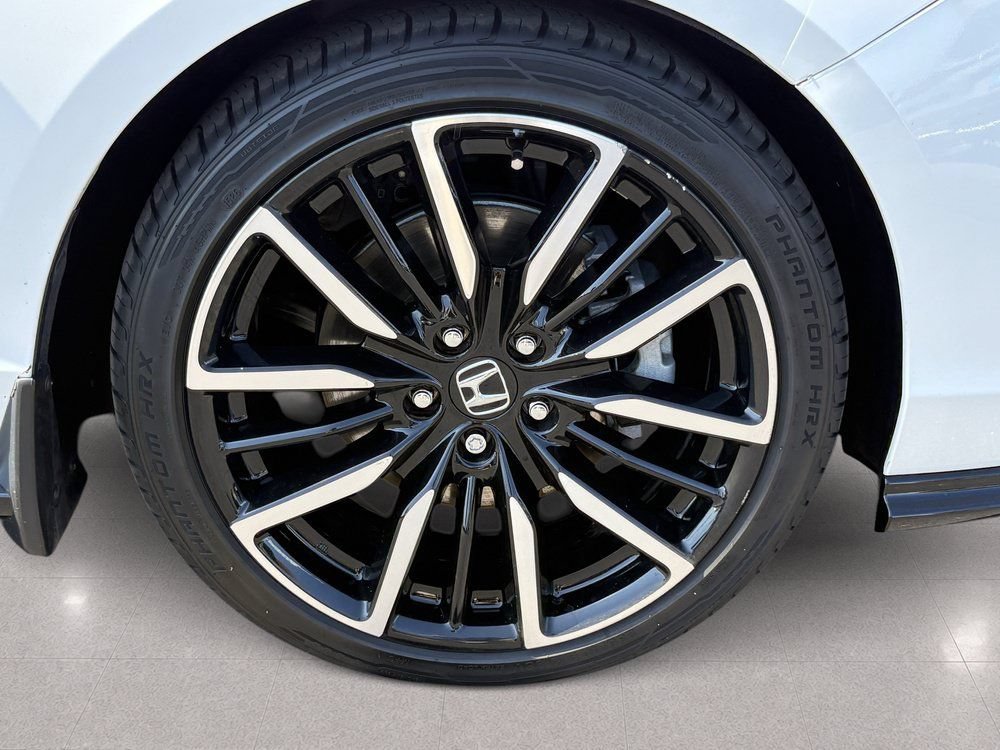 Certified 2023 Honda Accord Touring image 10