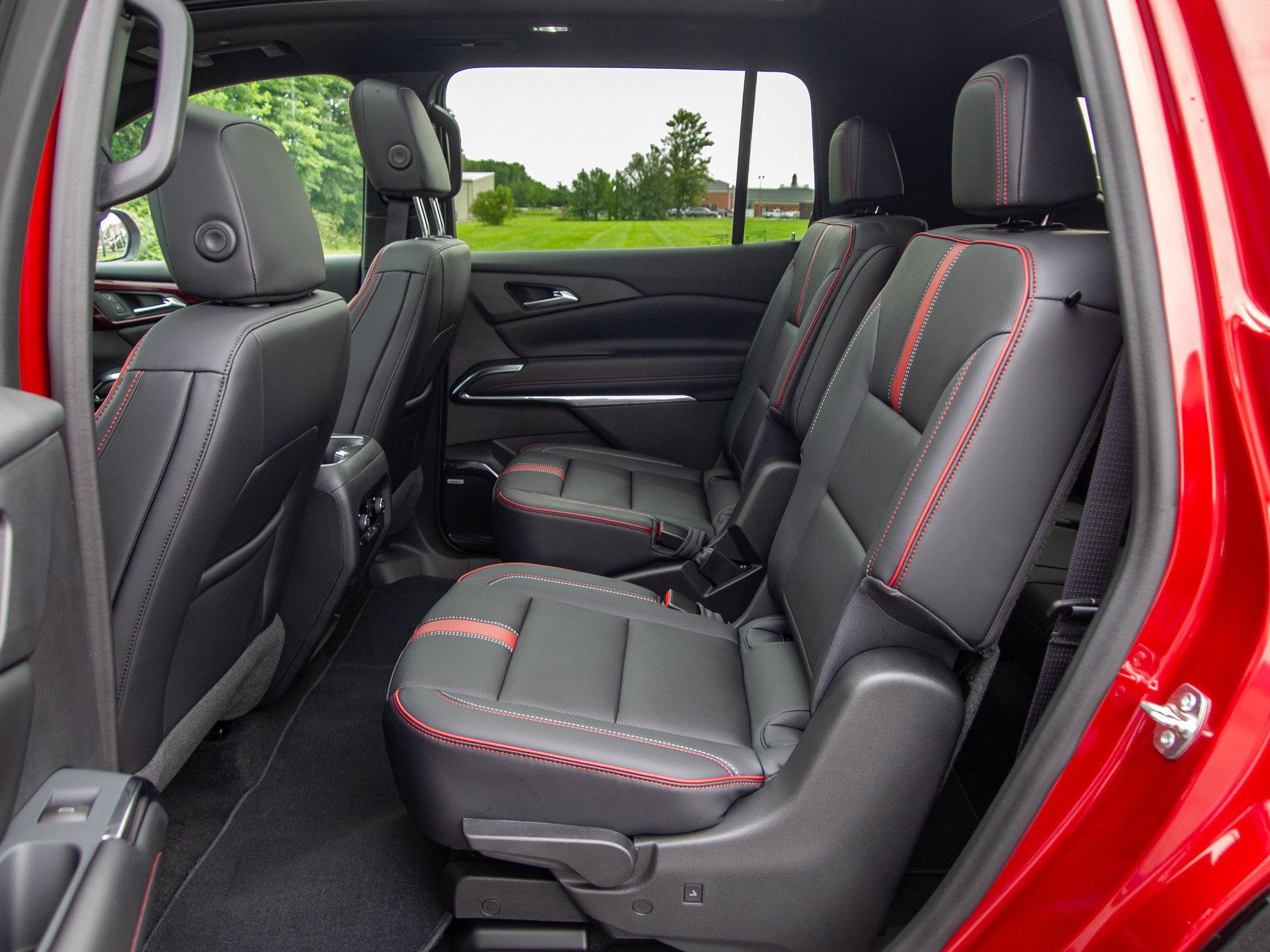 New 2027 Chevrolet Traverse RS AWD/4WD image 26