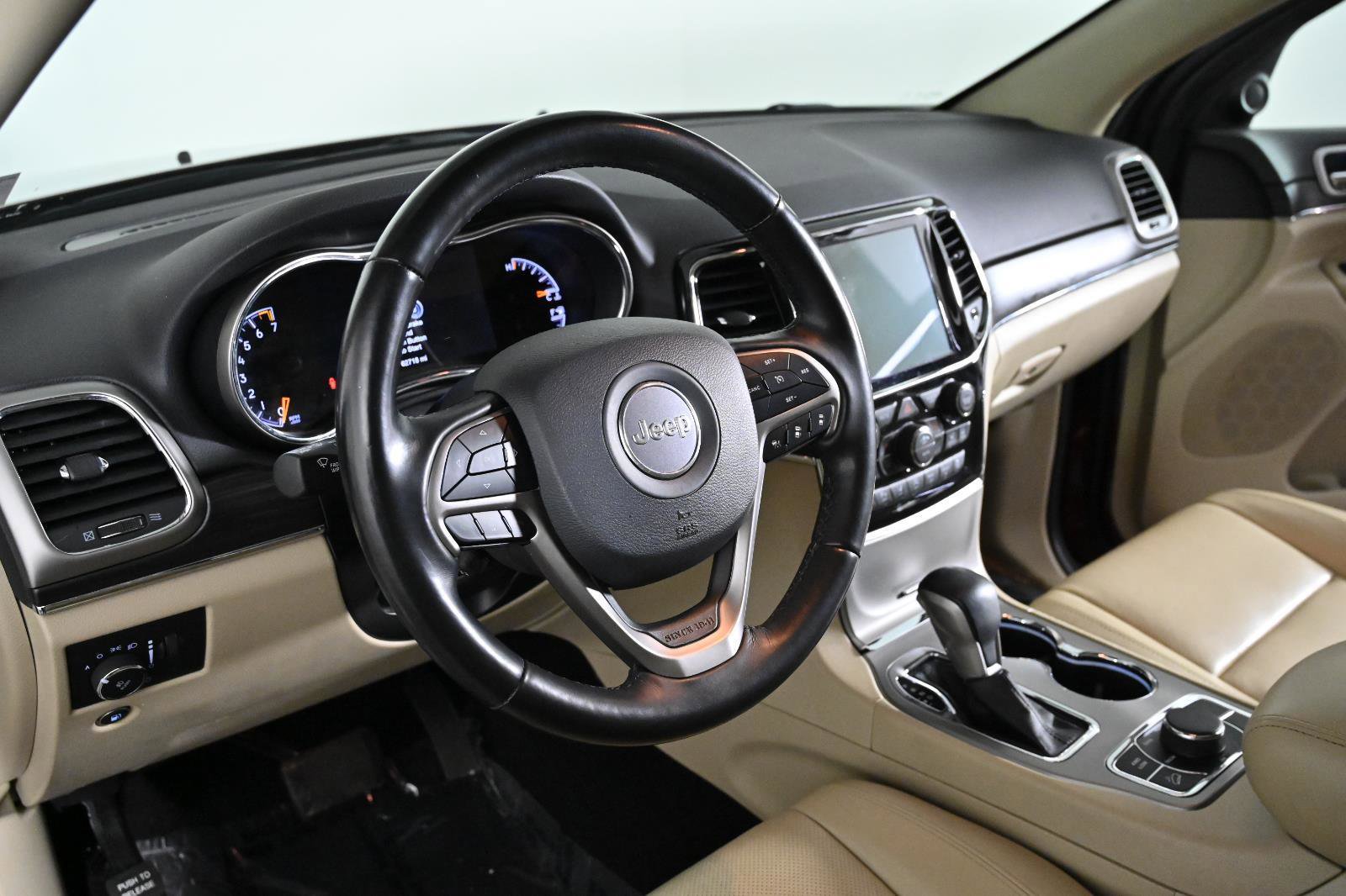 Used 2021 Jeep Grand Cherokee Limited w/ Luxury Group II image 13